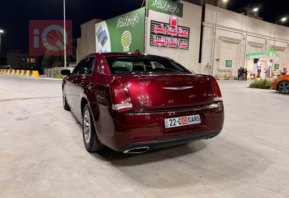 كرايسلر 300